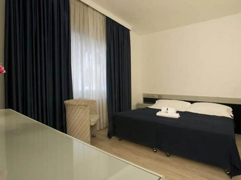 Club Hotel Mestre 3*,  Italy